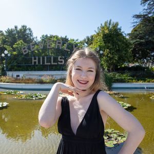 Meet your Posher, Cassandra